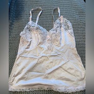Elegant Lace Trim Satin Chemise vintage baby pink small